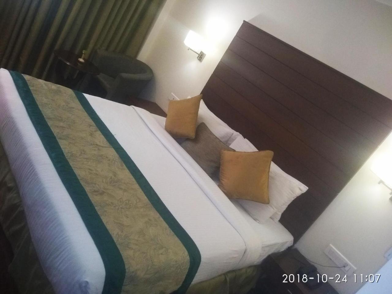 Aravali Clarks Inn Alwar Buitenkant foto